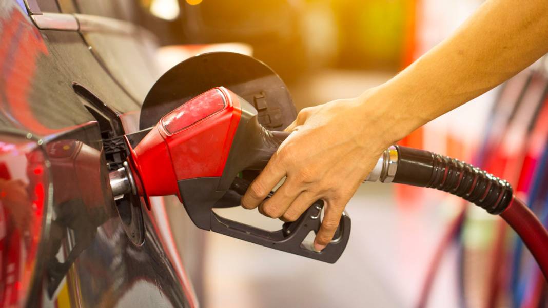 Akaryakıtta son durum ne? İşte güncel benzin, motorin ve LPG fiyatları 3